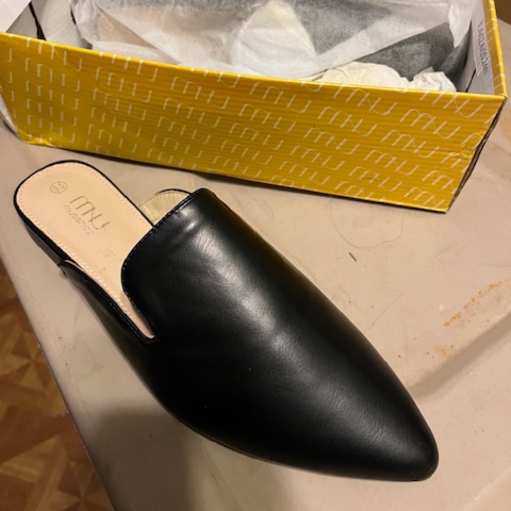9.5 mules, black, not worn